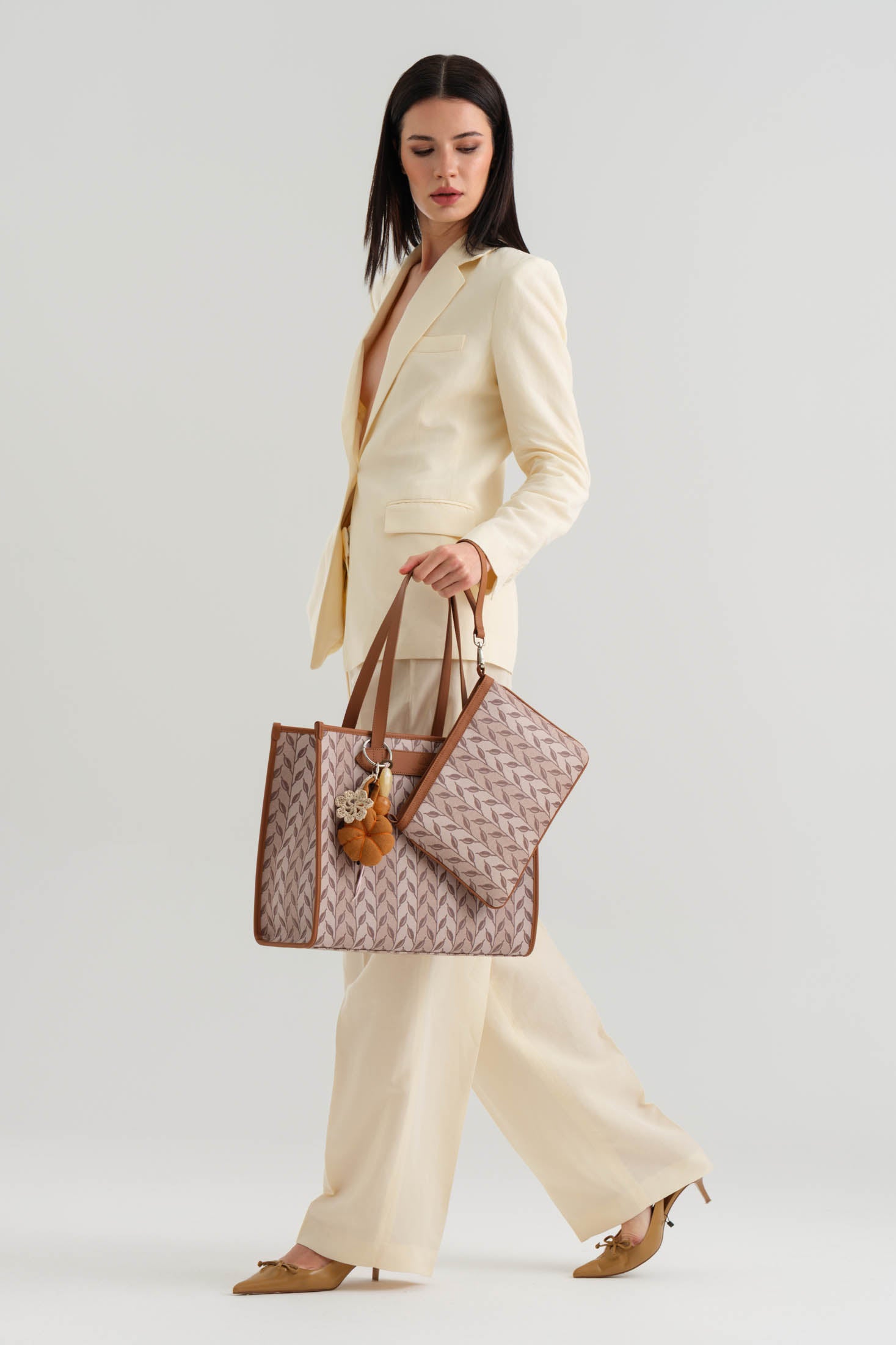 LEAF MONOGRAM MINI CLUTCH - TABA KREM