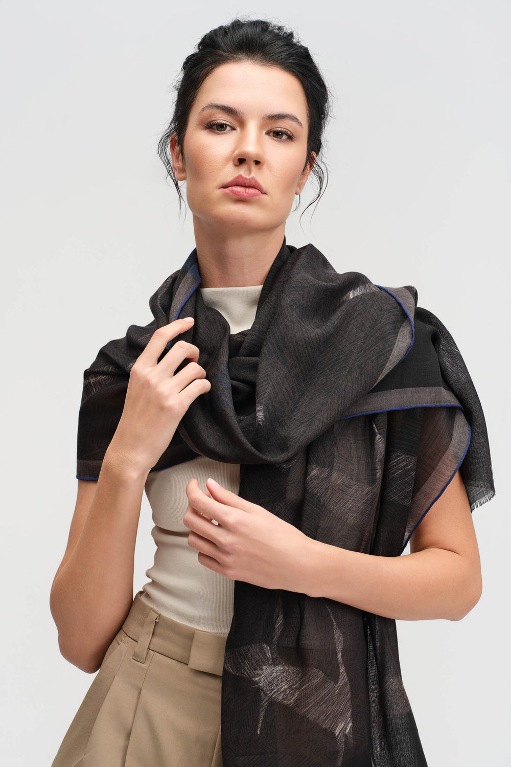 CRIMSON BEAK - NOSTOS SİYAH