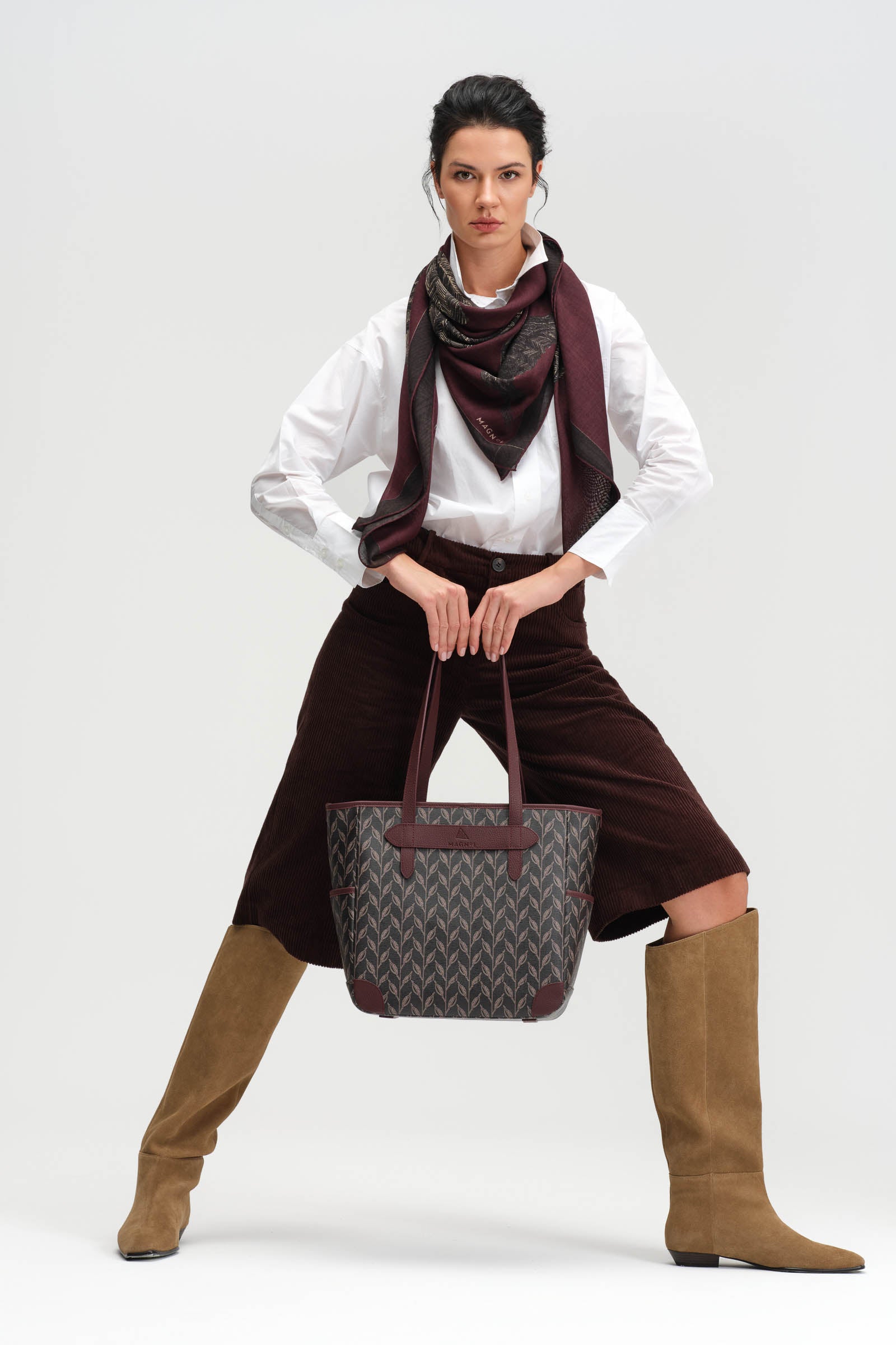 LEAF MONOGRAM TOTE - BROWN BLUE POCKET TOTE